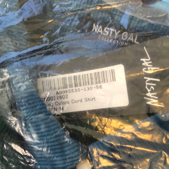 ‼️SOLD‼️NEW Color Block Button Up - Picture 4 of 4